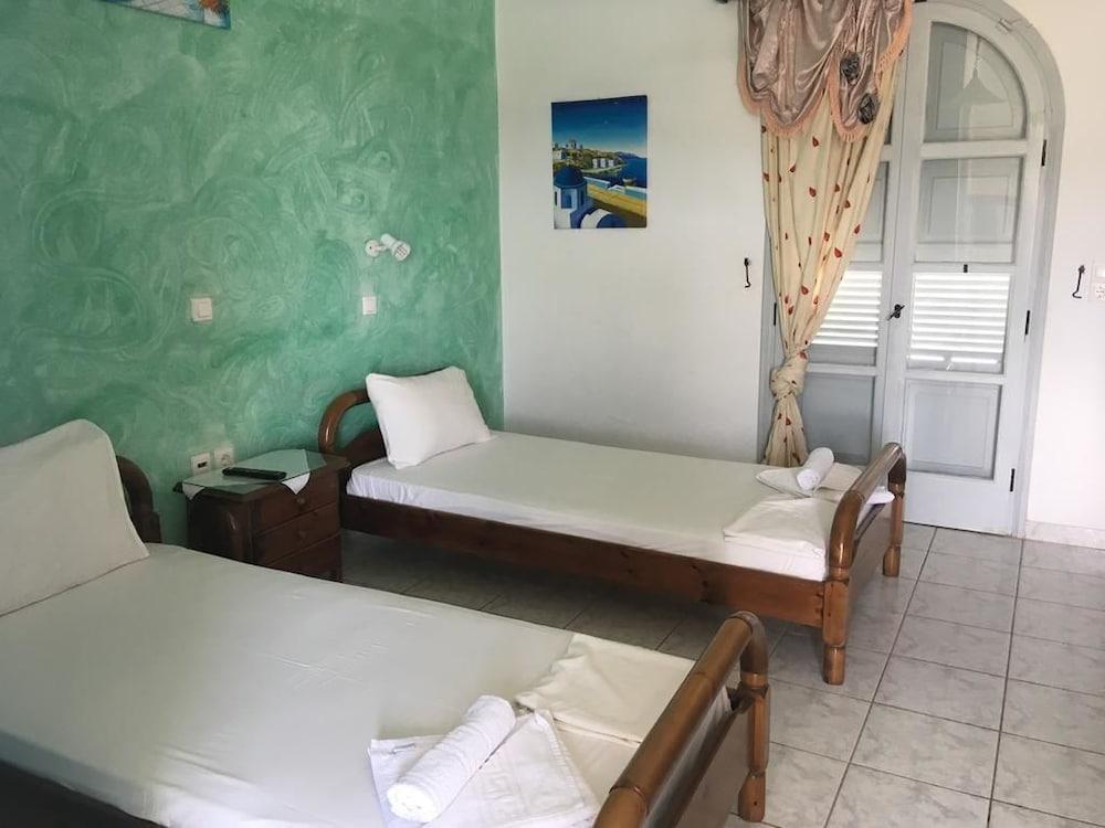 Sea Side Perivolos Ξενοδοχείο Εξωτερικό φωτογραφία